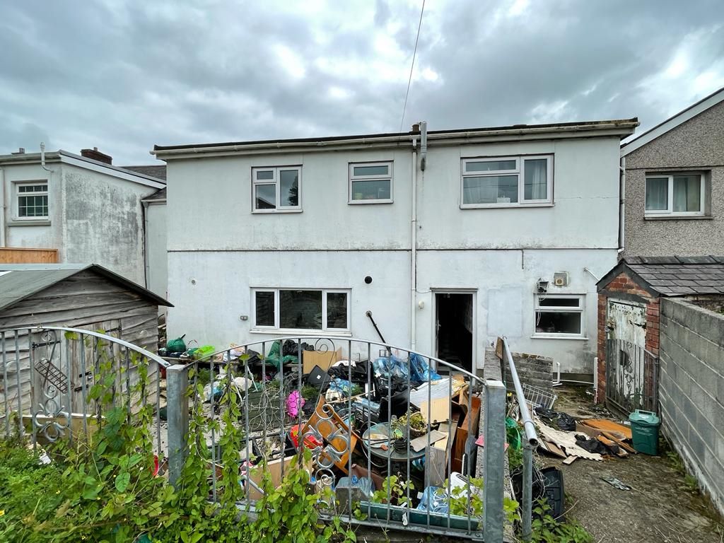 Johnstown, Carmarthen, Dyfed, SA31 3NA - Online Auctions