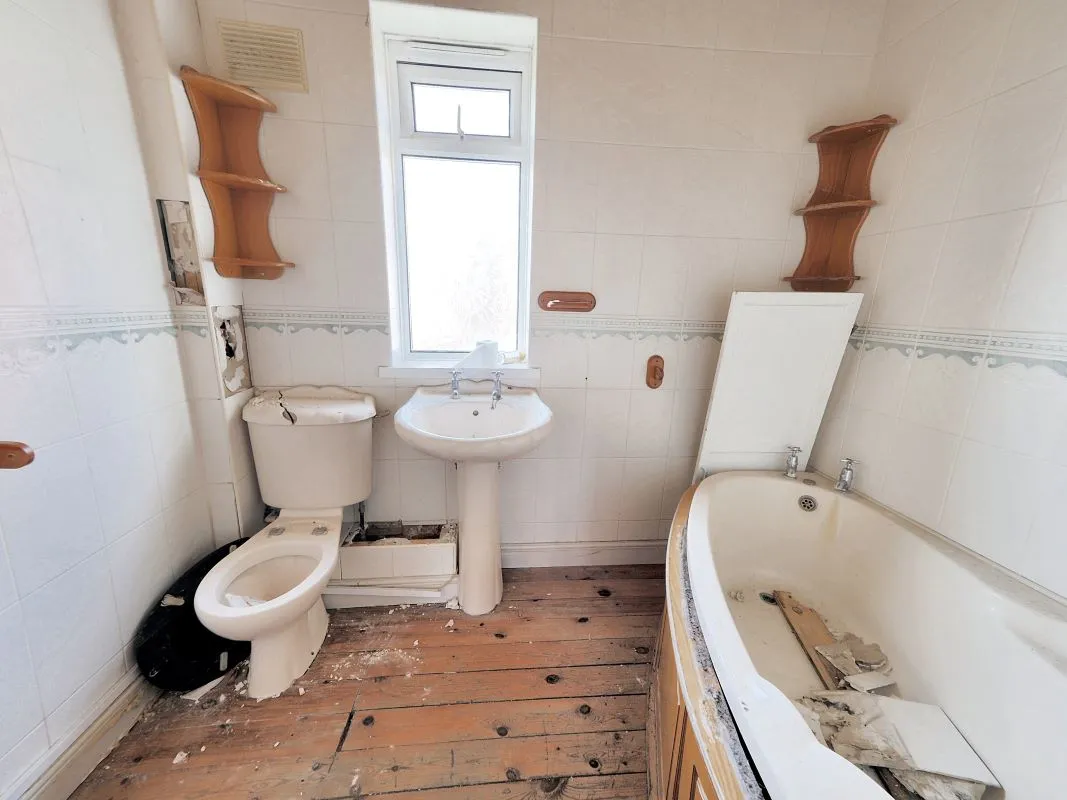 Ilkeston, Derbyshire, DE7 8SN - Online Auctions