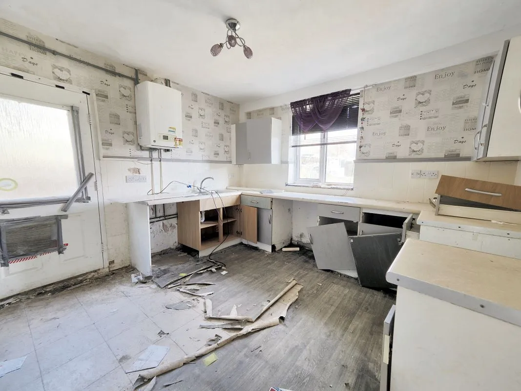 Ilkeston, Derbyshire, DE7 8SN - Online Auctions