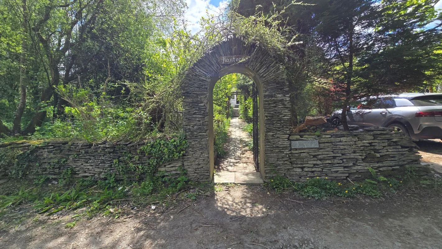 Pentrecagal, Newcastle Emlyn, Carmarthenshire, SA38 9HT - Online Auctions