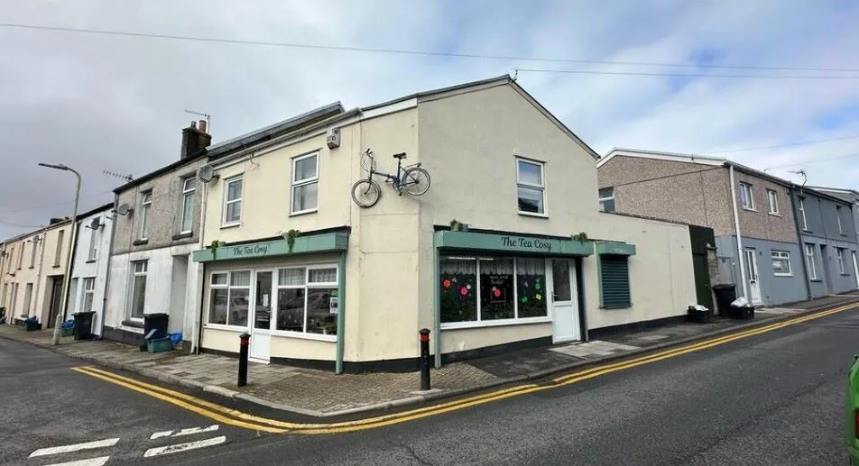 Dowlais, Merthyr Tydfil, Merthyr Tydfil, CF48 3AF - Online Auctions