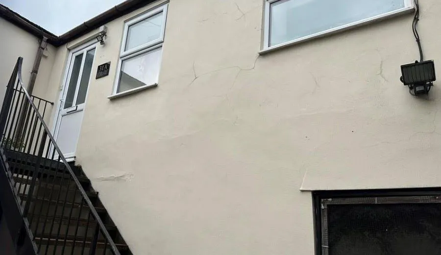 Dowlais, Merthyr Tydfil, Merthyr Tydfil, CF48 3AF - Online Auctions