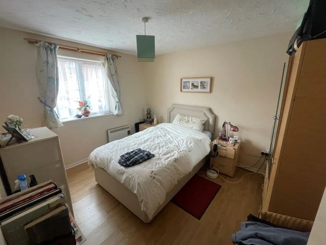Cardiff, CF11 7FE - Online Auctions