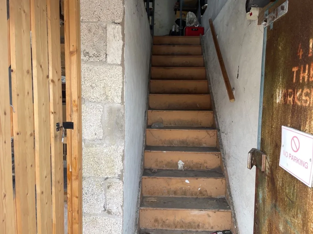 41 Ilminster Street, Barry, CF63 1BT - Online Auctions
