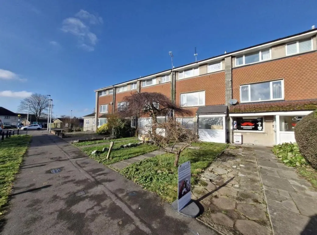 Castle Drive, Dinas Powys, South Glamorgan, CF64 4NS - Online Auctions