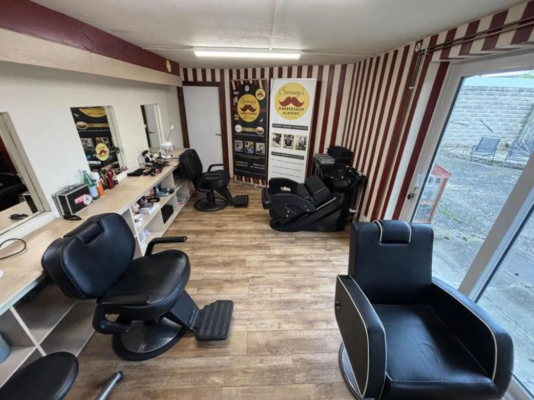 Castle Drive, Dinas Powys, South Glamorgan, CF64 4NS - Online Auctions