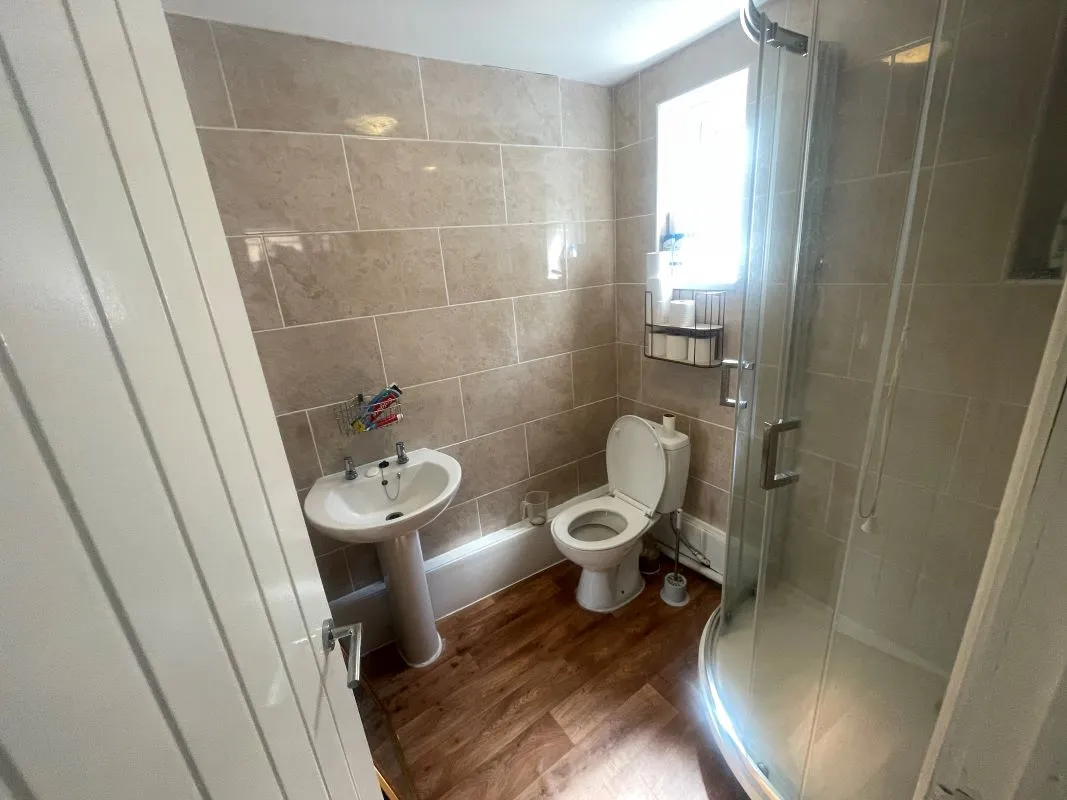 Aberkenfig, Bridgend, Bridgend, CF32 9AP - Online Auctions
