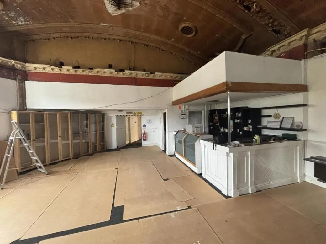 Pontypridd, CF37 1SG - Online Auctions