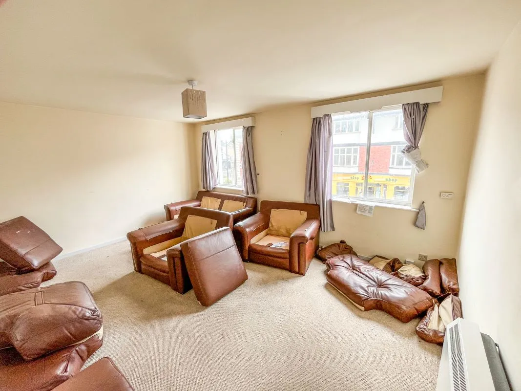 Newtown, Powys, SY16 2AU - Online Auctions