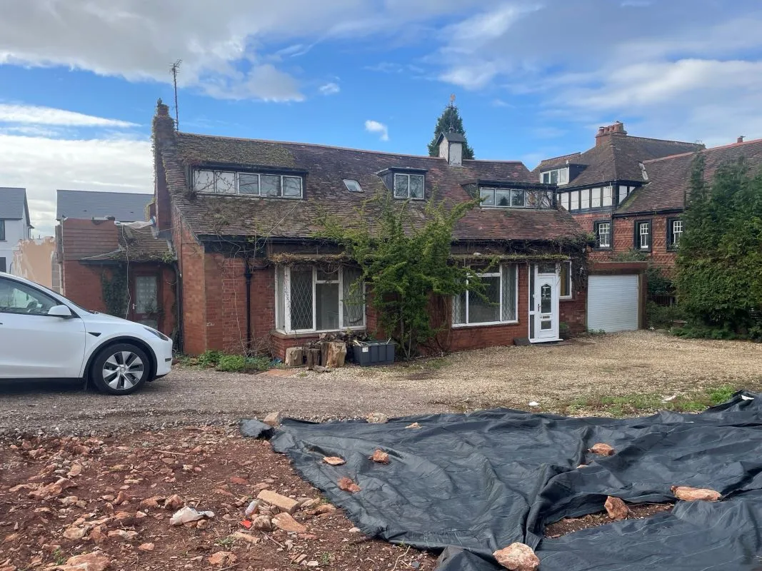 Sully, Penarth, Vale of Glamorgan, CF64 5TE - Online Auctions