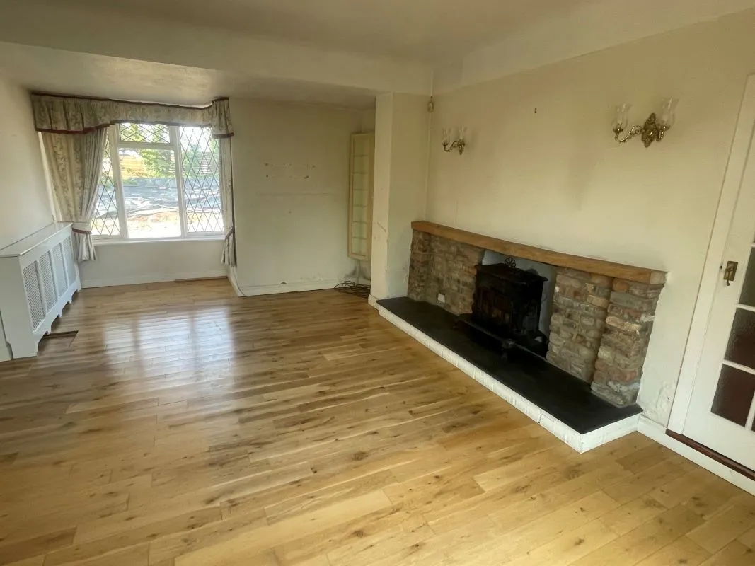 Sully, Penarth, Vale of Glamorgan, CF64 5TE - Online Auctions