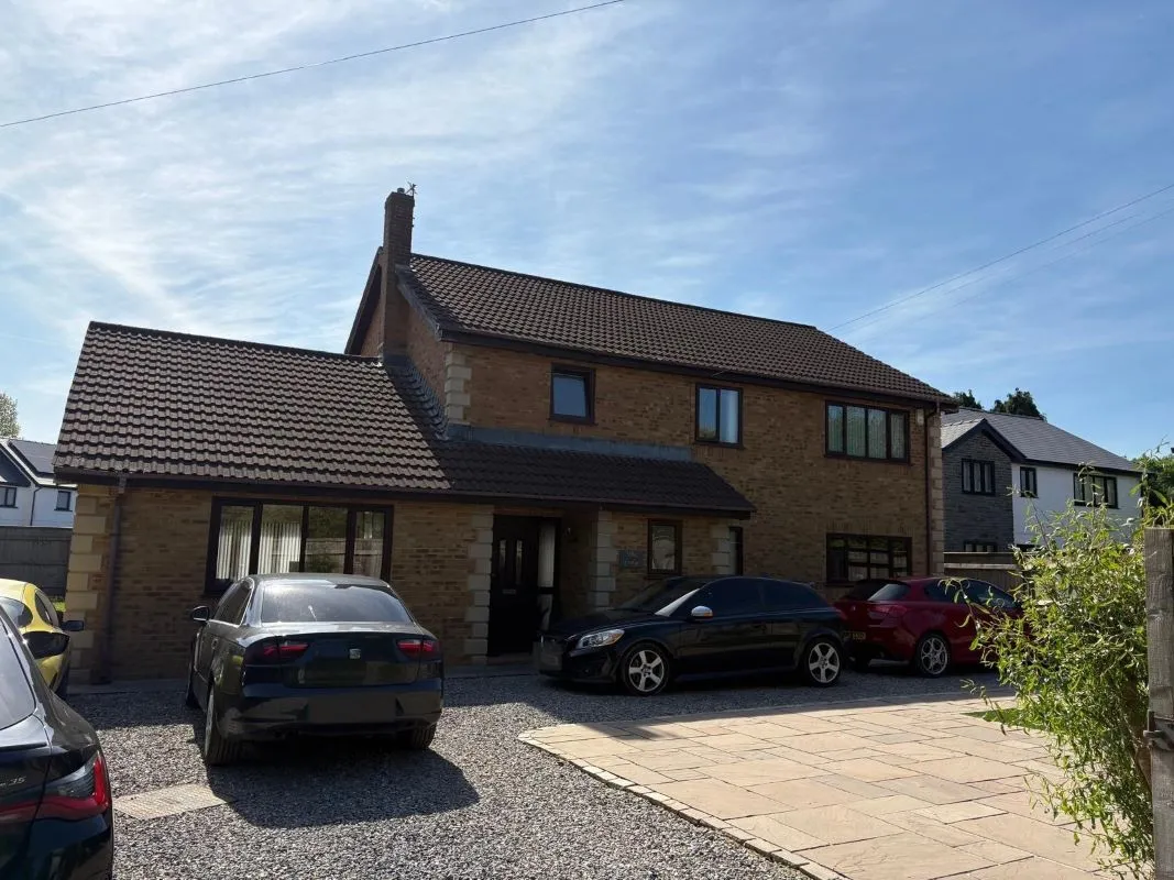 Westfield Road, Waunarlwydd, Swansea, SA5 4SJ - Online Auctions