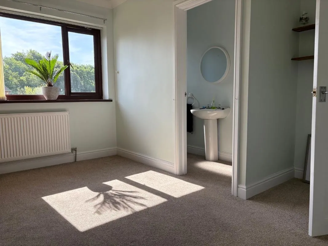 Westfield Road, Waunarlwydd, Swansea, SA5 4SJ - Online Auctions