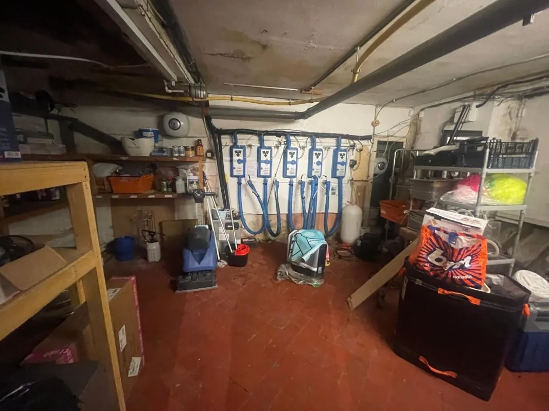 2 Pier Street, Aberystwyth, SY23 2LJ - Online Auctions