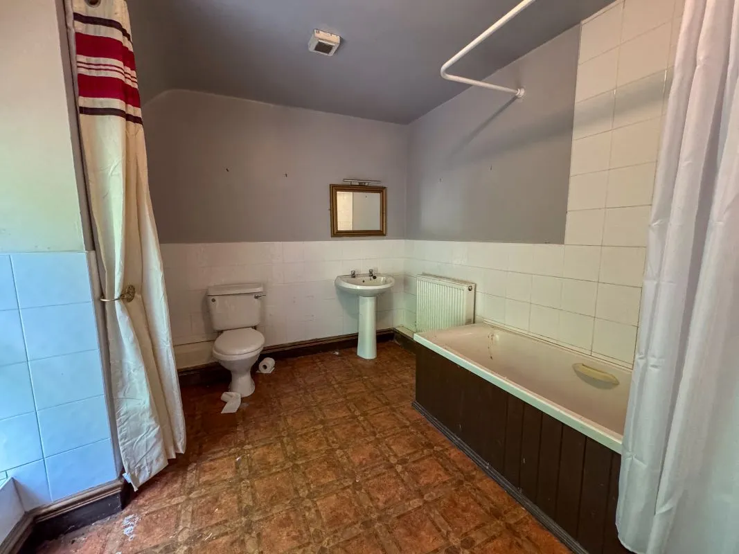 Craig Y Nos, Church Road, Llanberis, Caernarfon, Gwynedd, LL55 4TF - Online Auctions