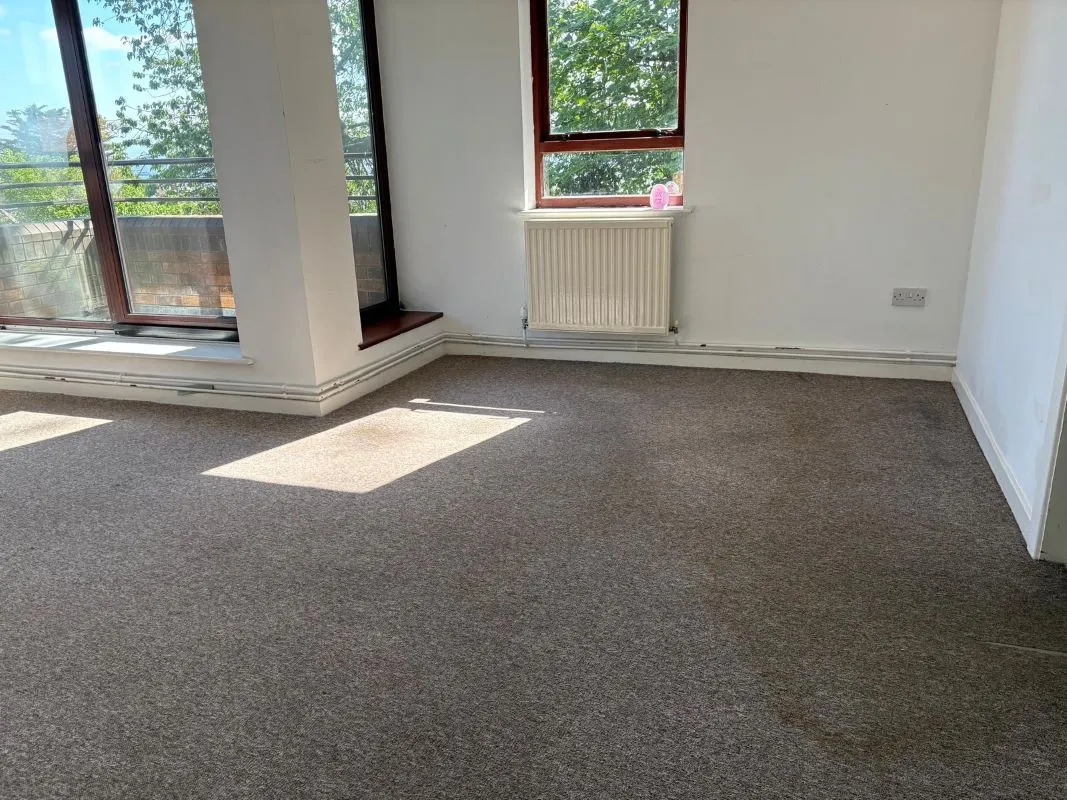 Heath Close, Swansea, SA3 5QF - Online Auctions