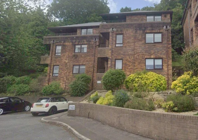Heath Close, Swansea, SA3 5QF - Online Auctions