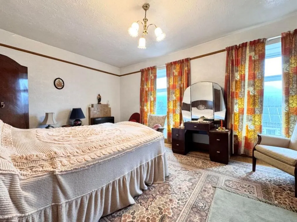 Penrhiwceiber, Mountain Ash, Rhondda Cynon Taff, CF45 3TP - Online Auctions