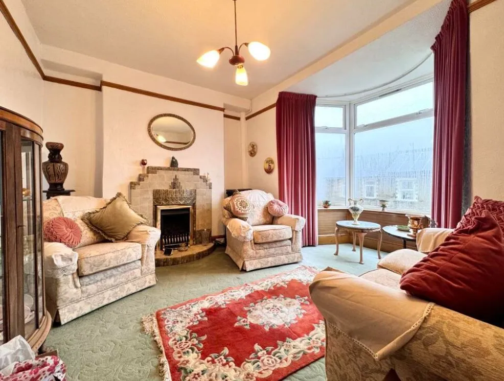 Penrhiwceiber, Mountain Ash, Rhondda Cynon Taff, CF45 3TP - Online Auctions