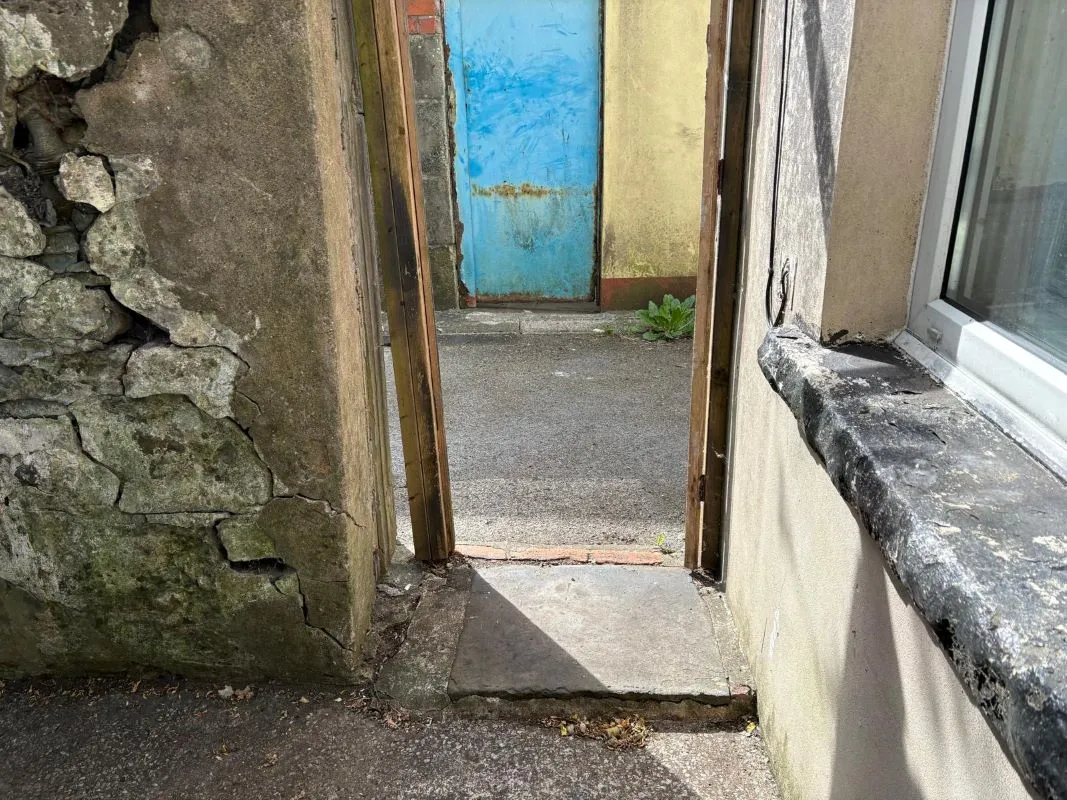 Treherbert, Rhondda Cynon Taff, CF42 5BU - Online Auctions