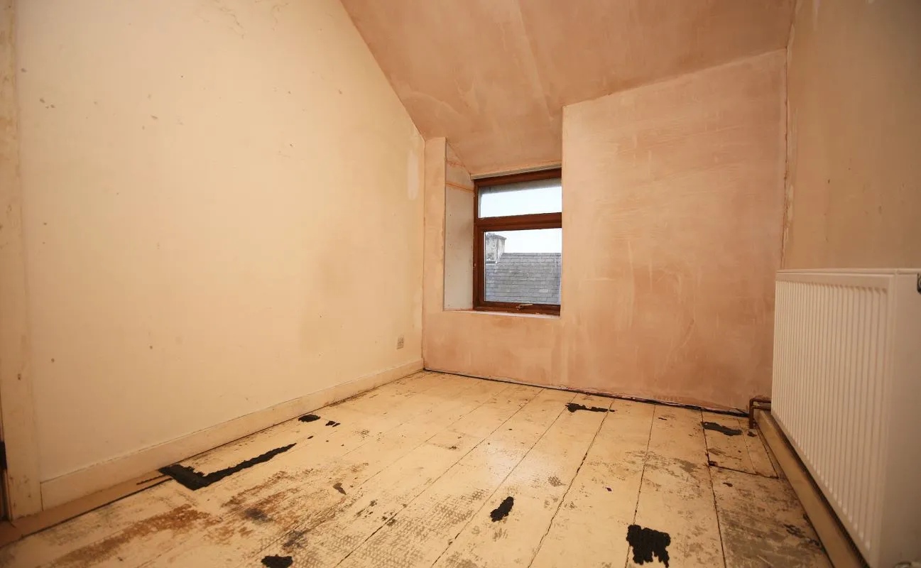 Rhiwlas, Bangor, Gwynedd, LL57 4ES - Online Auctions