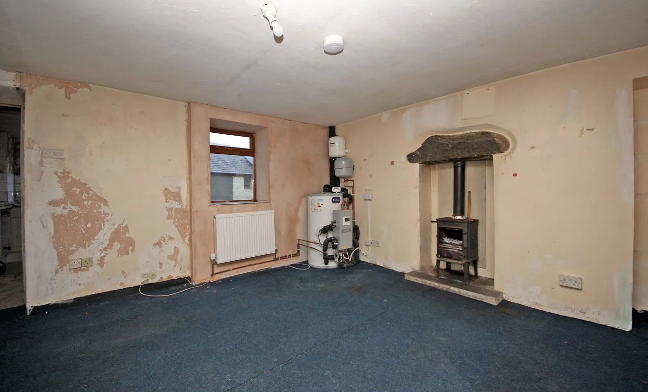 Rhiwlas, Bangor, Gwynedd, LL57 4ES - Online Auctions