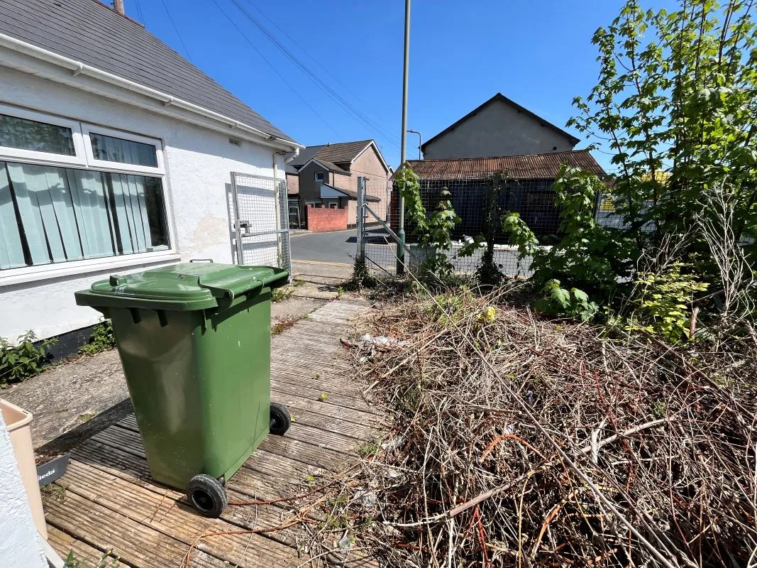 Tredegar Terrace, Risca, Caerphilly, NP11 6BT - Online Auctions