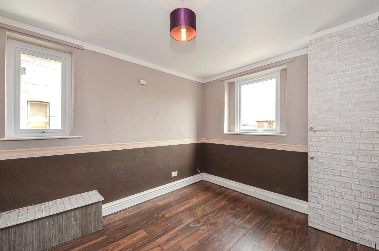 Albert Road, Old Colwyn, Colwyn Bay, Clwyd, LL29 9TE - Online Auctions