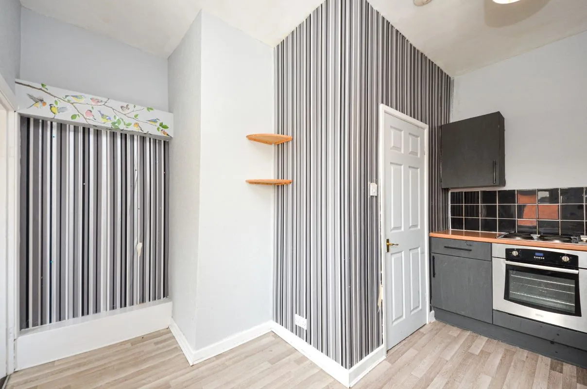 Albert Road, Old Colwyn, Colwyn Bay, Clwyd, LL29 9TE - Online Auctions