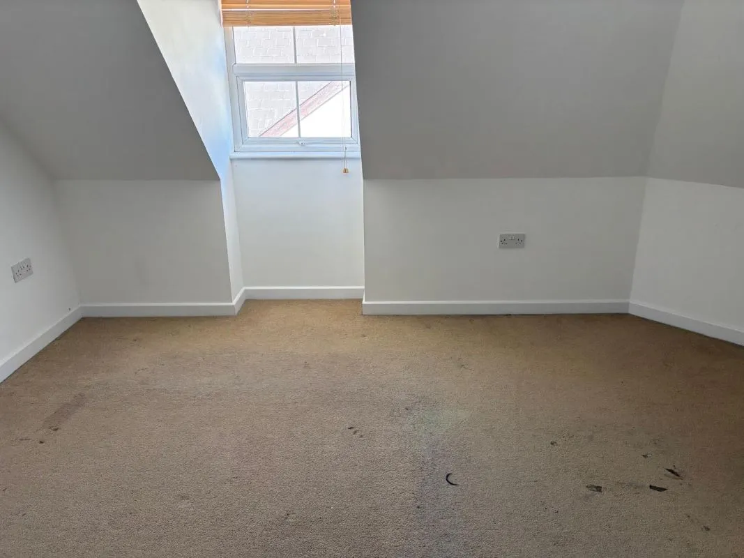 29 Market Street, Cinderford, Gloucestershire, GL14 2RT - Online Auctions