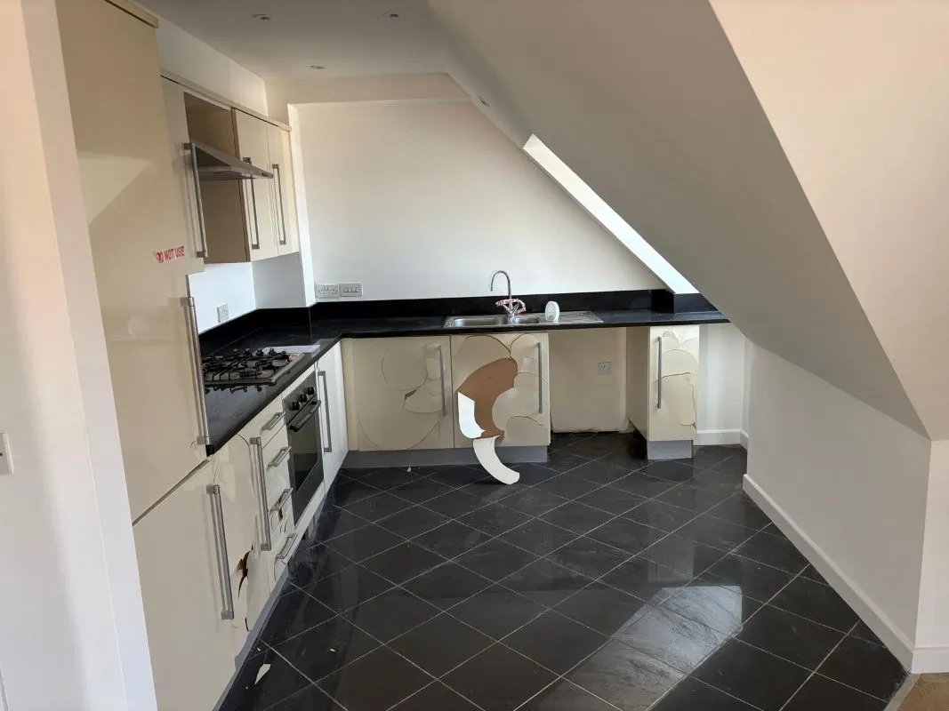 29 Market Street, Cinderford, Gloucestershire, GL14 2RT - Online Auctions