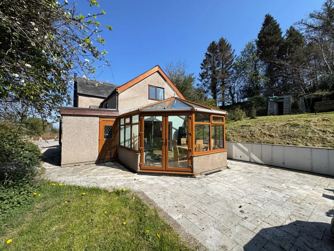 Ty Derwen & & Associated Land, Ffordd Llanelwy, Betws Yn Rhos, Abergele, Clwyd, LL22 8AN - Online Auctions