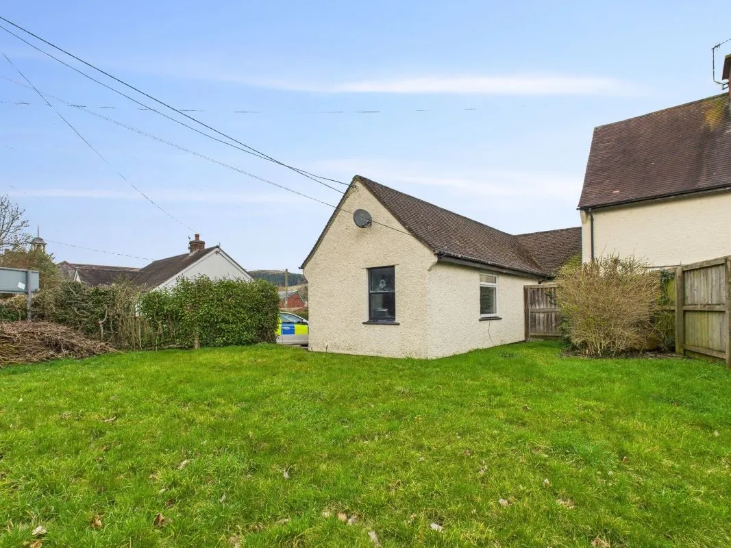 High Street, Llanfyllin, Powys, SY22 5BQ - Online Auctions
