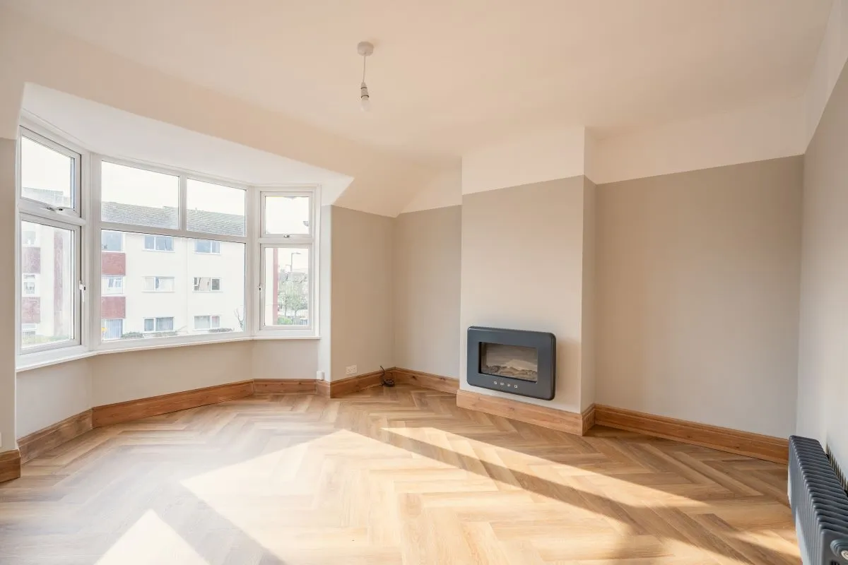 Rhos on Sea, Colwyn Bay, Clwyd, LL28 4LL - Online Auctions