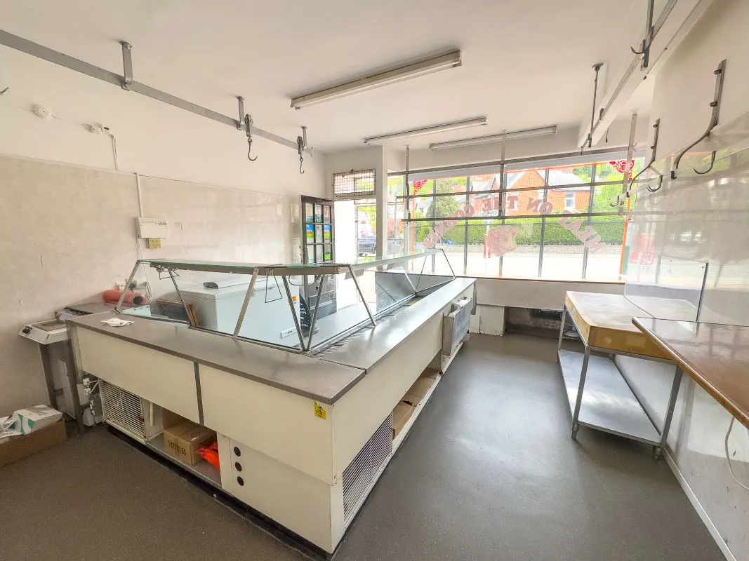 Mochdre, Colwyn Bay, Clwyd, LL28 5DS - Online Auctions