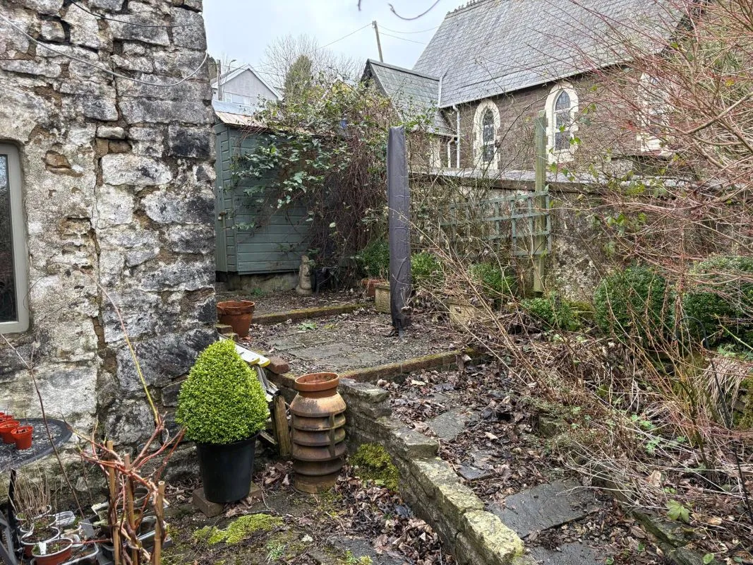 Nantyglo, Ebbw Vale, Blaenau Gwent, NP23 4LB - Online Auctions