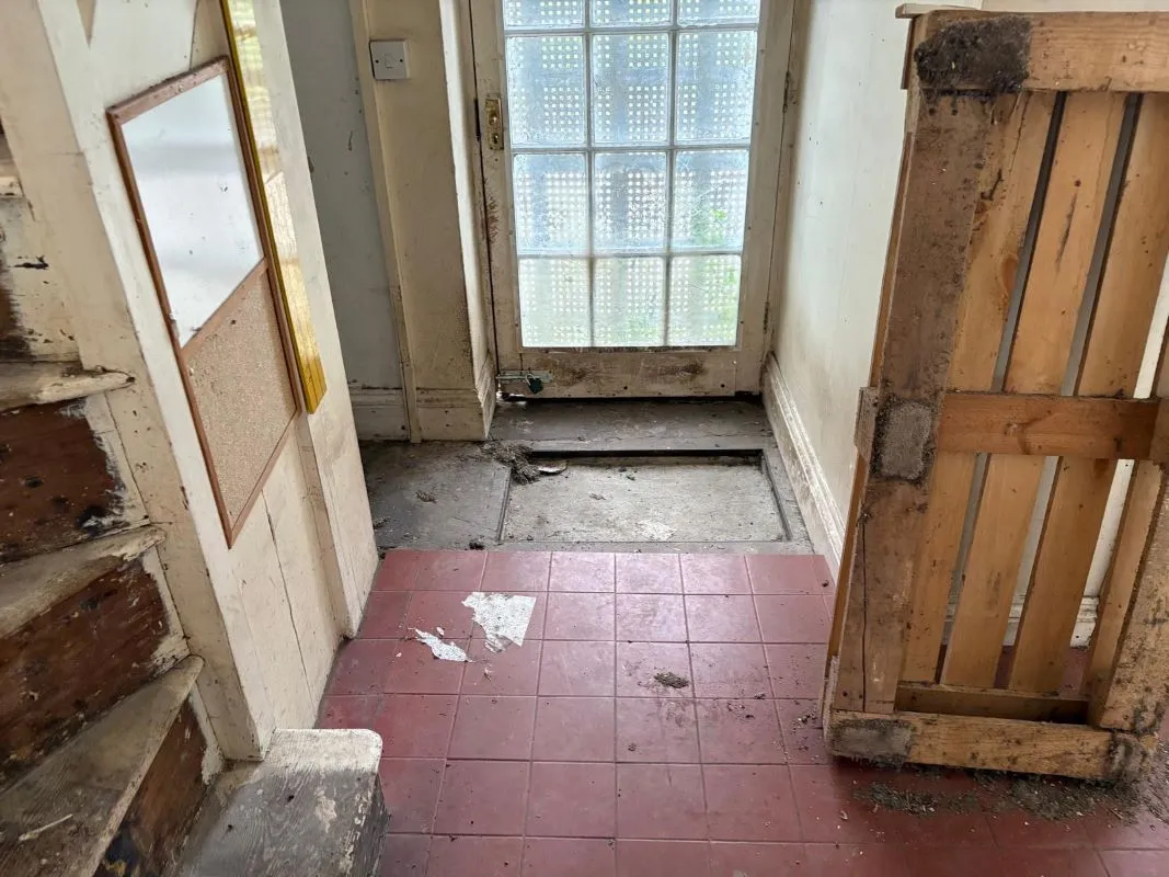 Llangattock, Crickhowell, Powys, NP8 1PA - Online Auctions