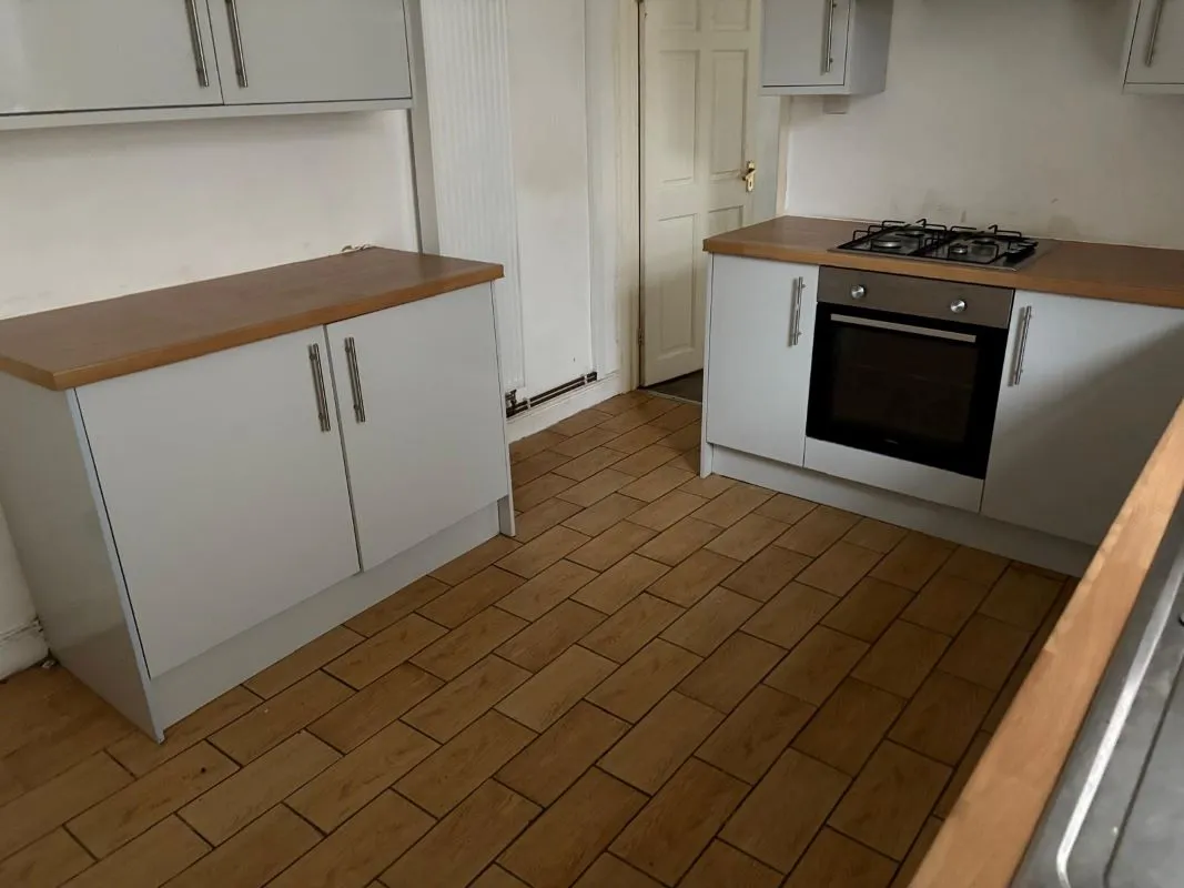 Bedlinog, Treharris, Merthyr Tydfil, CF46 6RG - Online Auctions