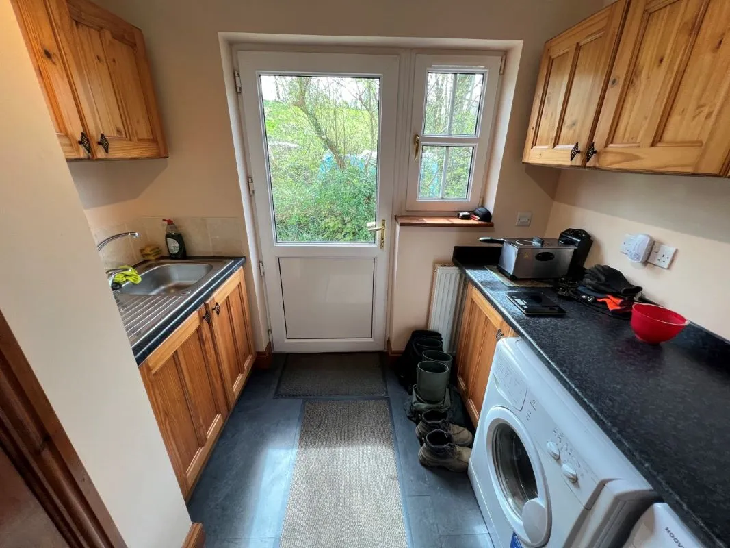 Mydroilyn Road,, Llanarth, Ceredigion, SA47 0QT - Online Auctions