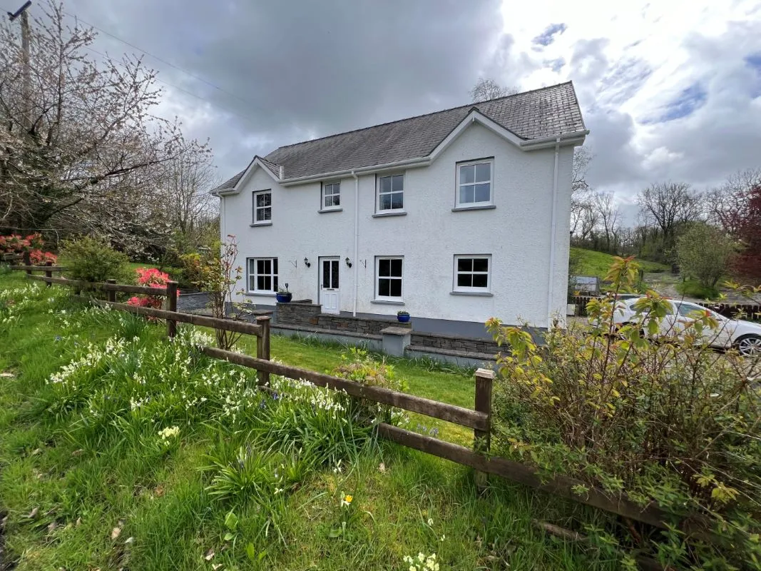 Mydroilyn Road,, Llanarth, Ceredigion, SA47 0QT - Online Auctions