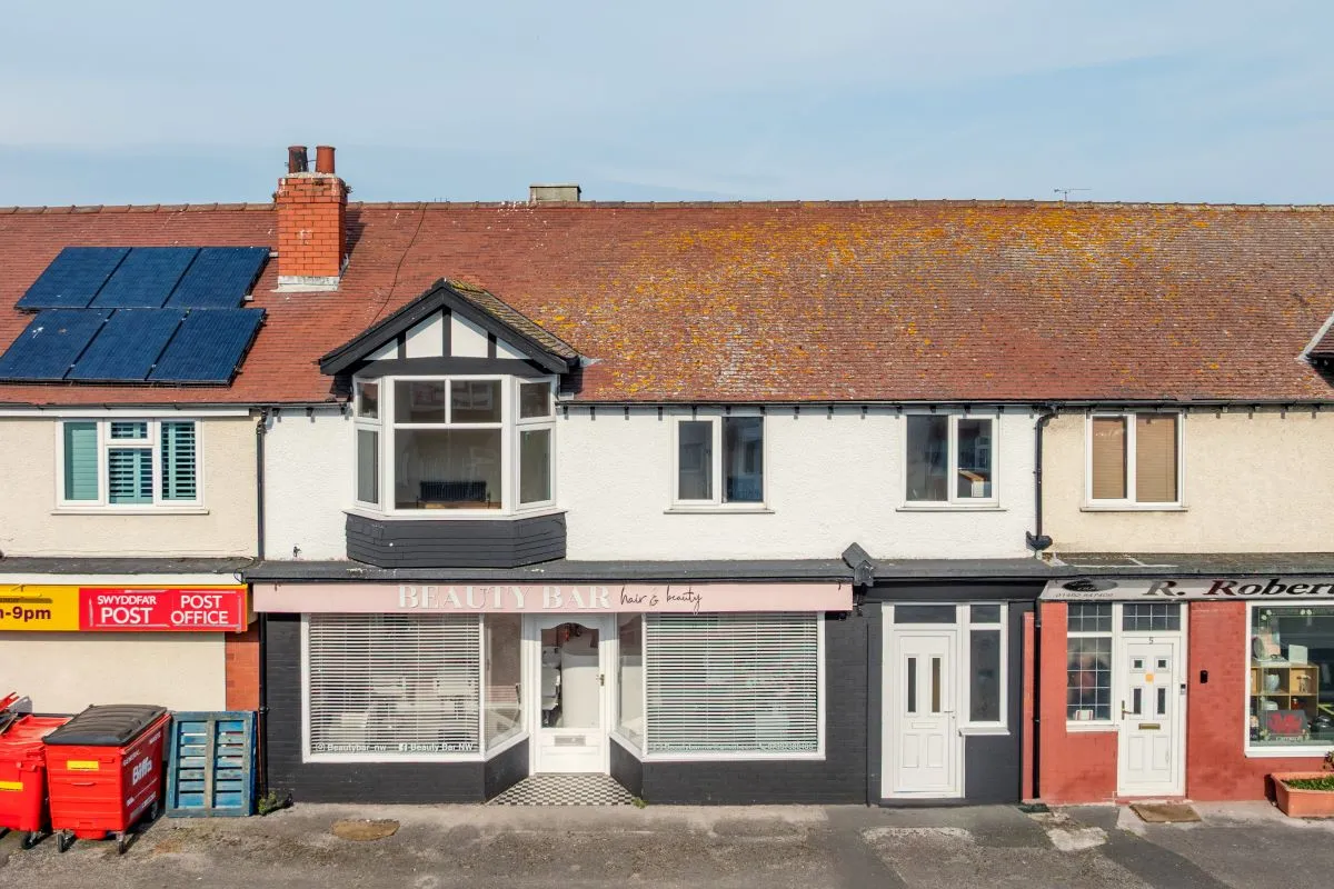 Rhos on Sea, Colwyn Bay, Clwyd, LL28 4LL - Online Auctions
