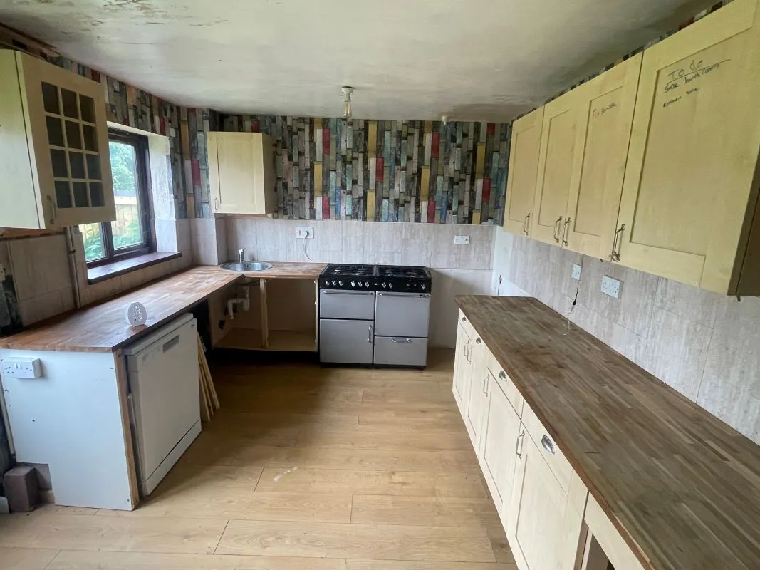 Meadow Vale, Barry, Vale of Glamorgan, CF63 1ER - Online Auctions