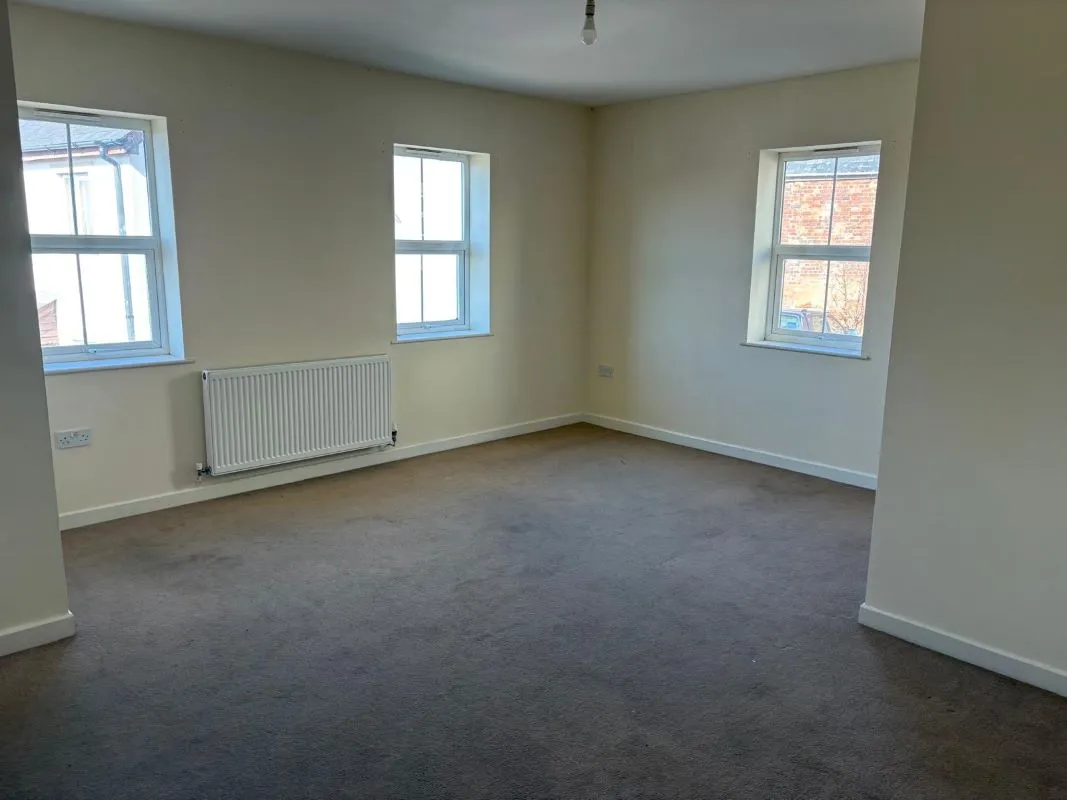 29 Market Street, Cinderford, Gloucestershire, GL14 2RT - Online Auctions
