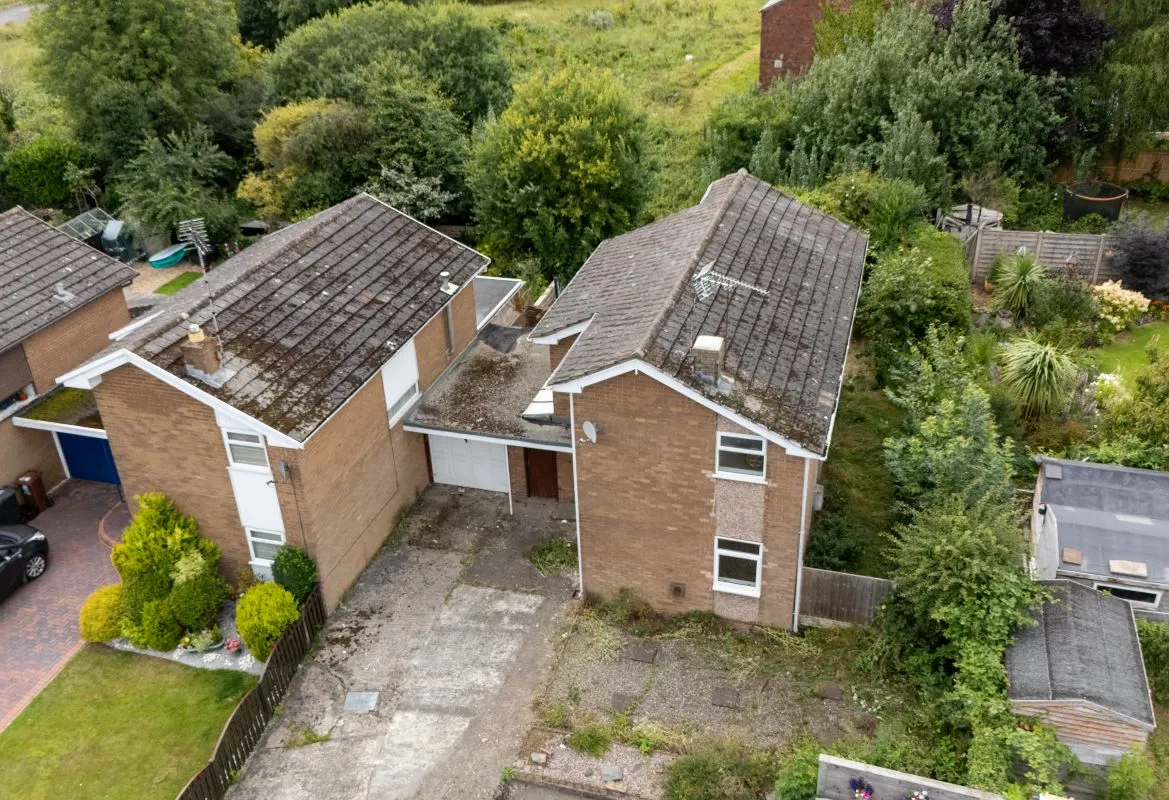Buckley, Clwyd, CH7 2HS - Online Auctions