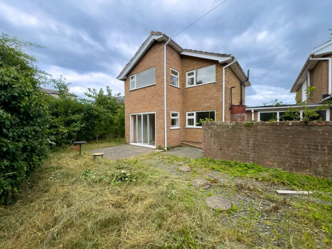 Buckley, Clwyd, CH7 2HS - Online Auctions