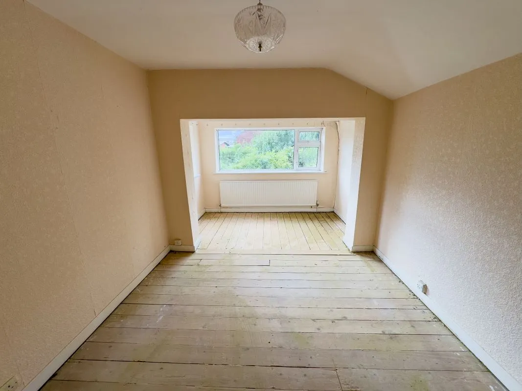 Buckley, Clwyd, CH7 2HS - Online Auctions