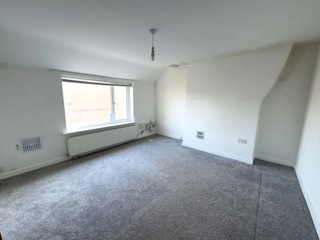 Buckley, Clwyd, CH7 2HD - Online Auctions