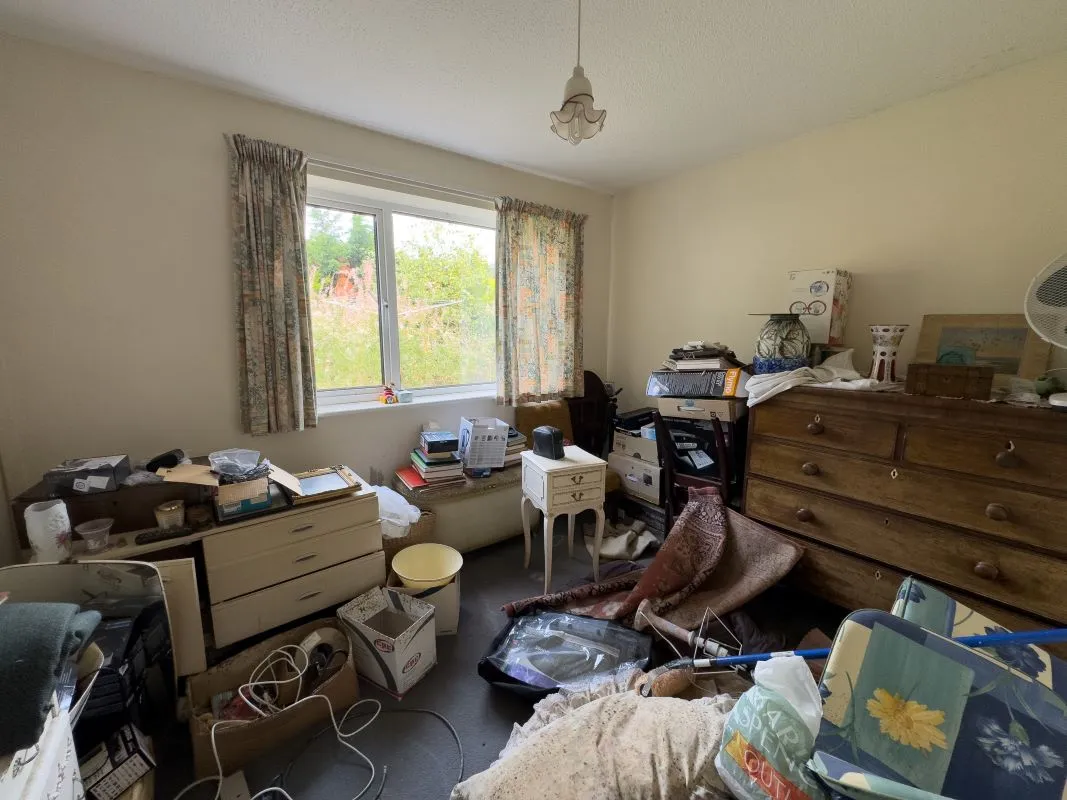 Hawarden, Deeside, Clwyd, CH5 3LA - Online Auctions