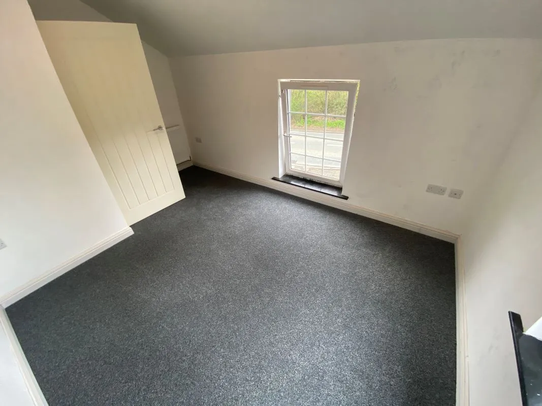 Alltwalis, Carmarthen, SA32 7EB - Online Auctions