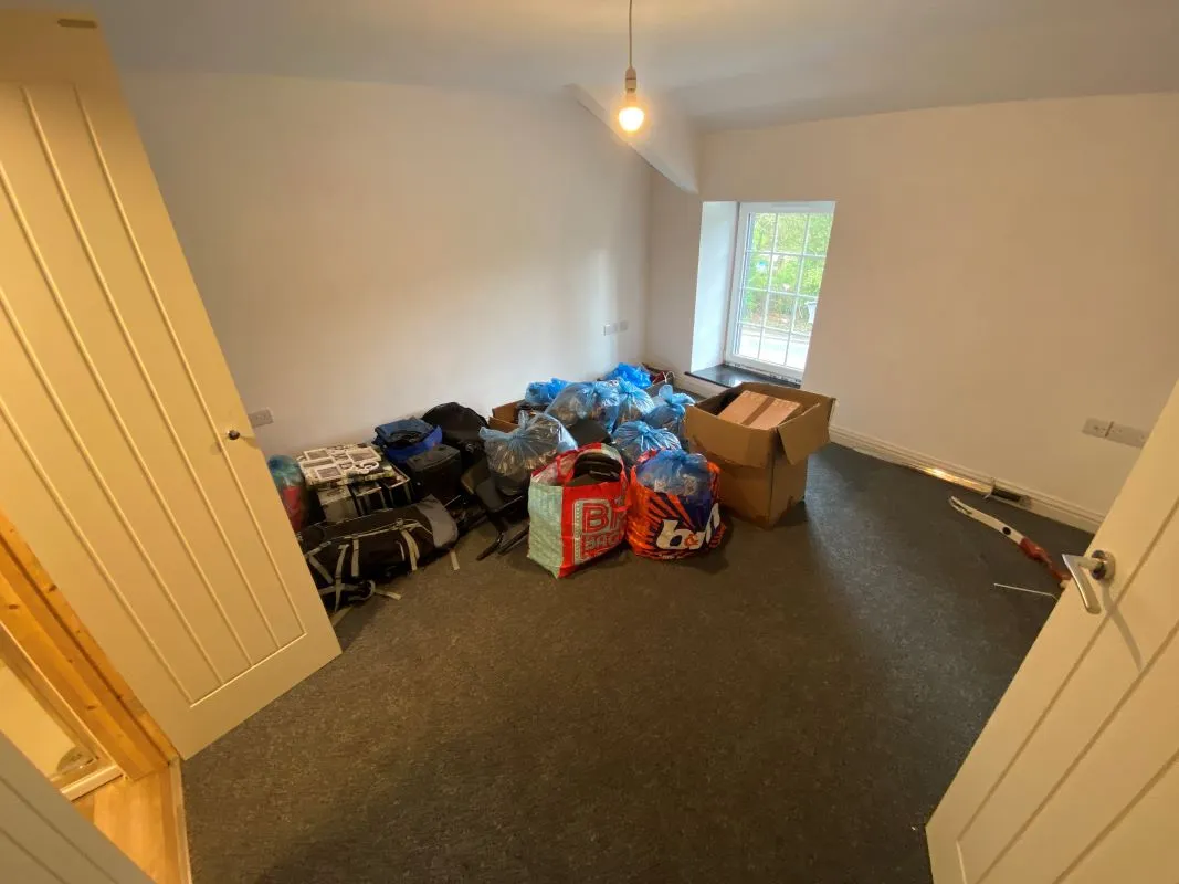 Alltwalis, Carmarthen, SA32 7EB - Online Auctions